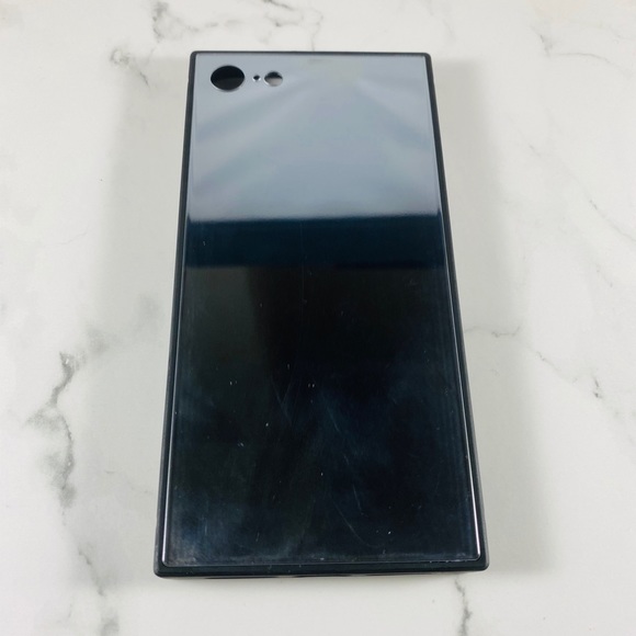 Mirror Chrome Square Case for iPhone 7/8 Plus - Picture 4 of 7